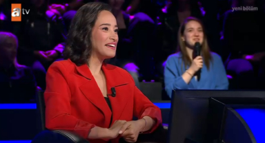 2009'da çekilen, 2010'da gösterime giren Robin Hood adlı filmin başrol oyuncusu Russell, Crowe, filmin çekimleri bittikten 10 yıl sonra hangisini öğrenmiştir?