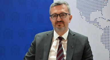 Burhanettin Duran Kimdir? 10 Temmuz 2025 Tarihli Atama Kararıyla İletişim Başkanlığı'na Getirildi!